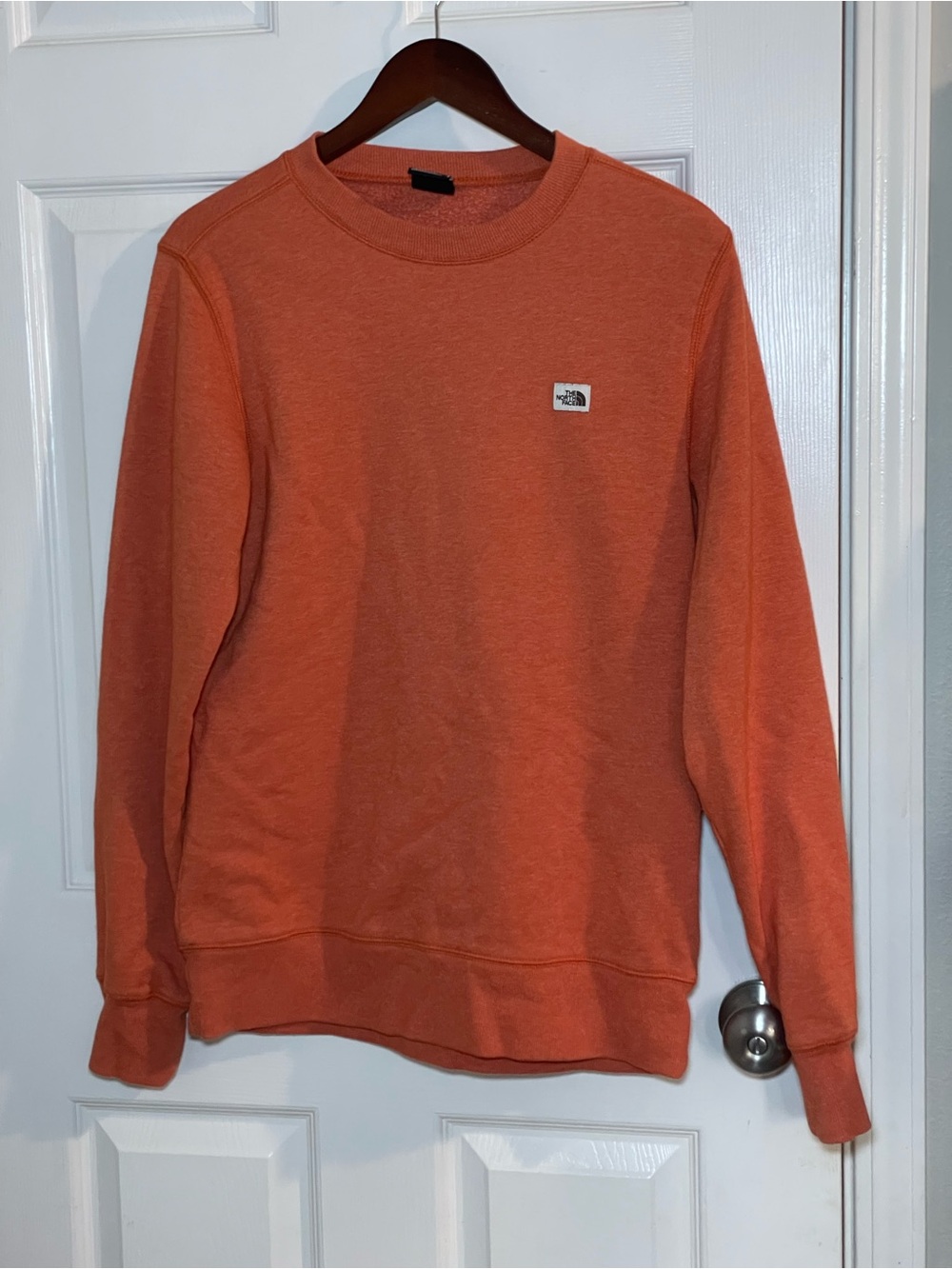 The North Face Heritage Patch Crewneck Sweatshirt Orange Men’s Small